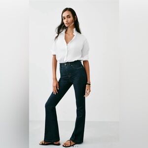 $148 SPANXshape™ Original EveryWear Flare Jeans Small